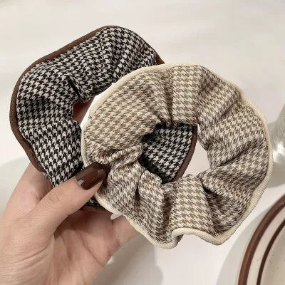 3 Pcs Vintage Style Simple Checkered Hair Scrunchies Set